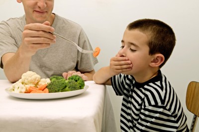 Cha mẹ làm gì khi trẻ biếng ăn chậm lớn? – Câu hỏi cũ nhưng chưa bao giờ hết HOT